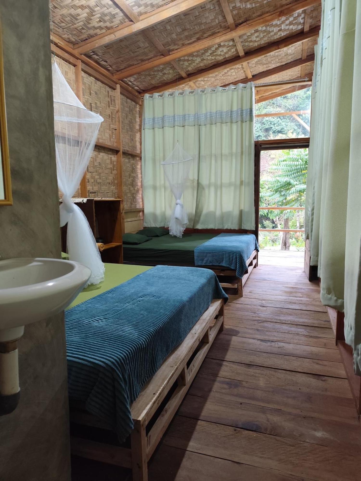 Bua Guesthouse Tangkahan Exterior photo